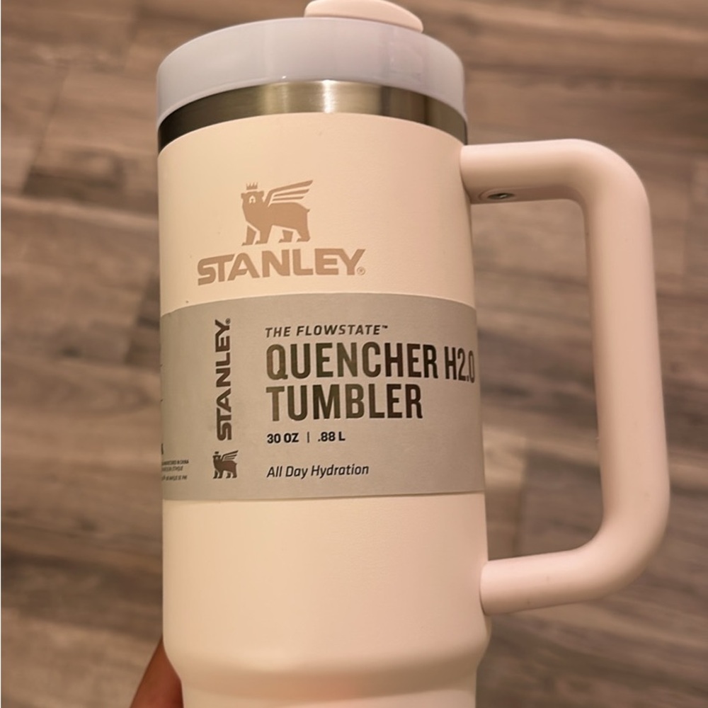 Stanley 30oz quencher tumbler